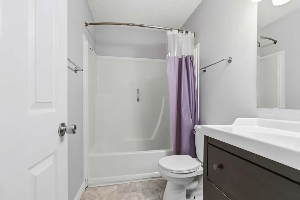 114 A Windsor Drive Fort Mcmurray AB T9H 4R2