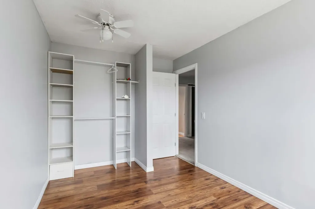 114 A Windsor Drive Fort Mcmurray AB T9H 4R2