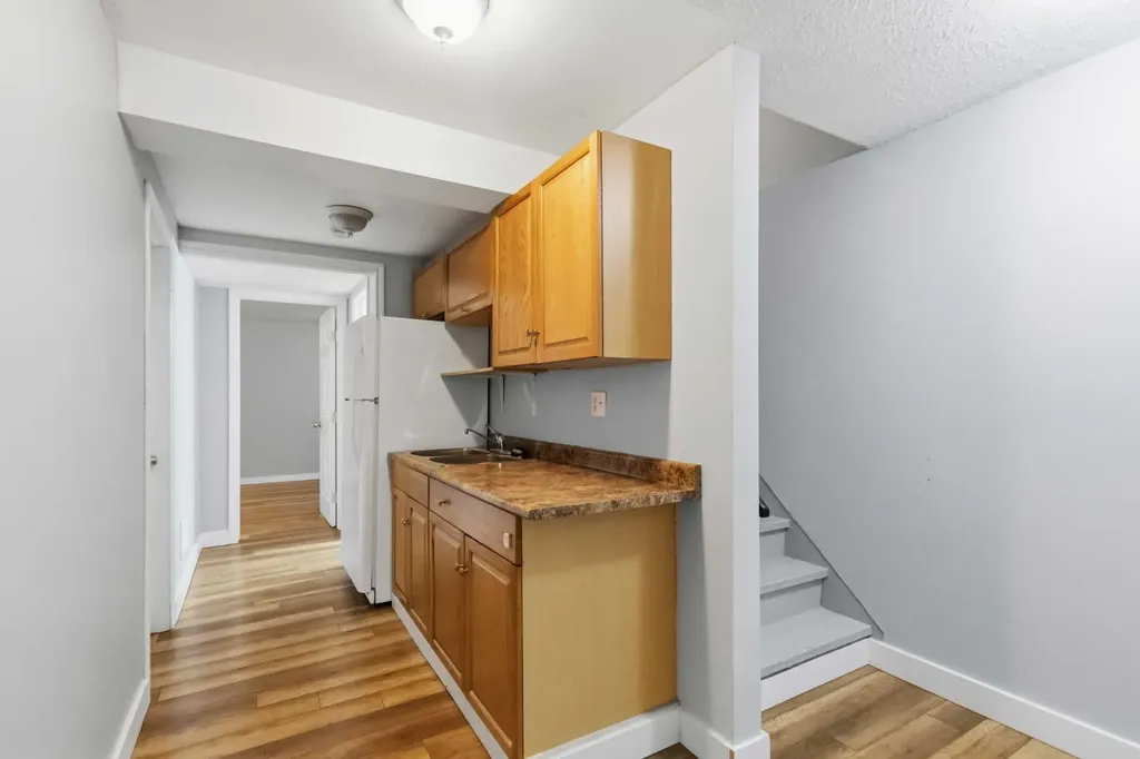 114 A Windsor Drive Fort Mcmurray AB T9H 4R2