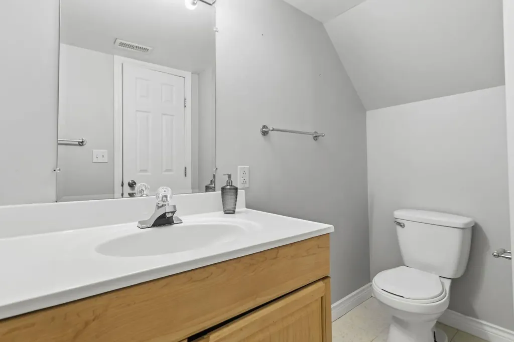 114 A Windsor Drive Fort Mcmurray AB T9H 4R2