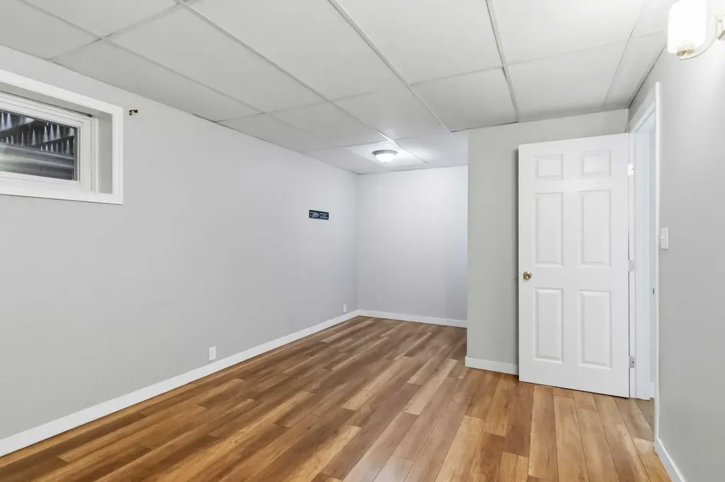 114 A Windsor Drive Fort Mcmurray AB T9H 4R2