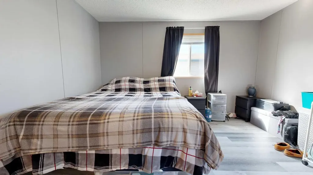 8620 89 Street Grande Prairie AB T8X 1V7