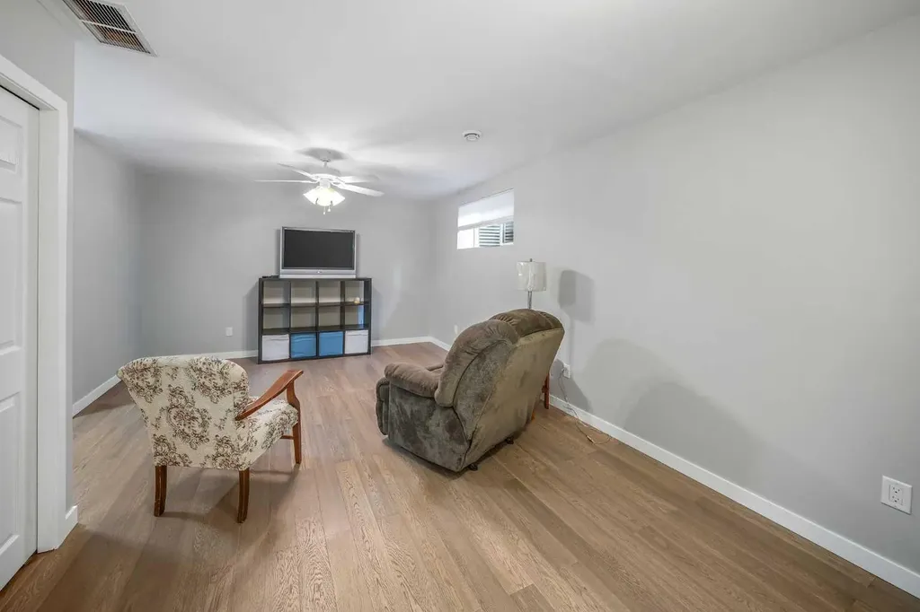 113 Canals Circle SW Airdrie AB T4B 3E8