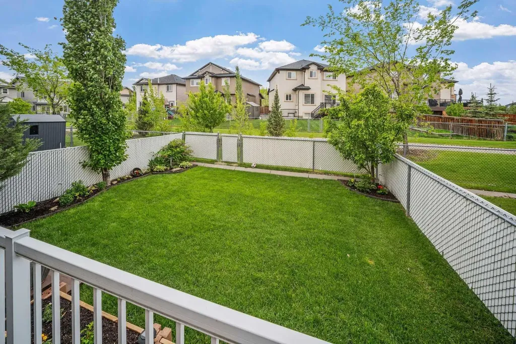 113 Canals Circle SW Airdrie AB T4B 3E8