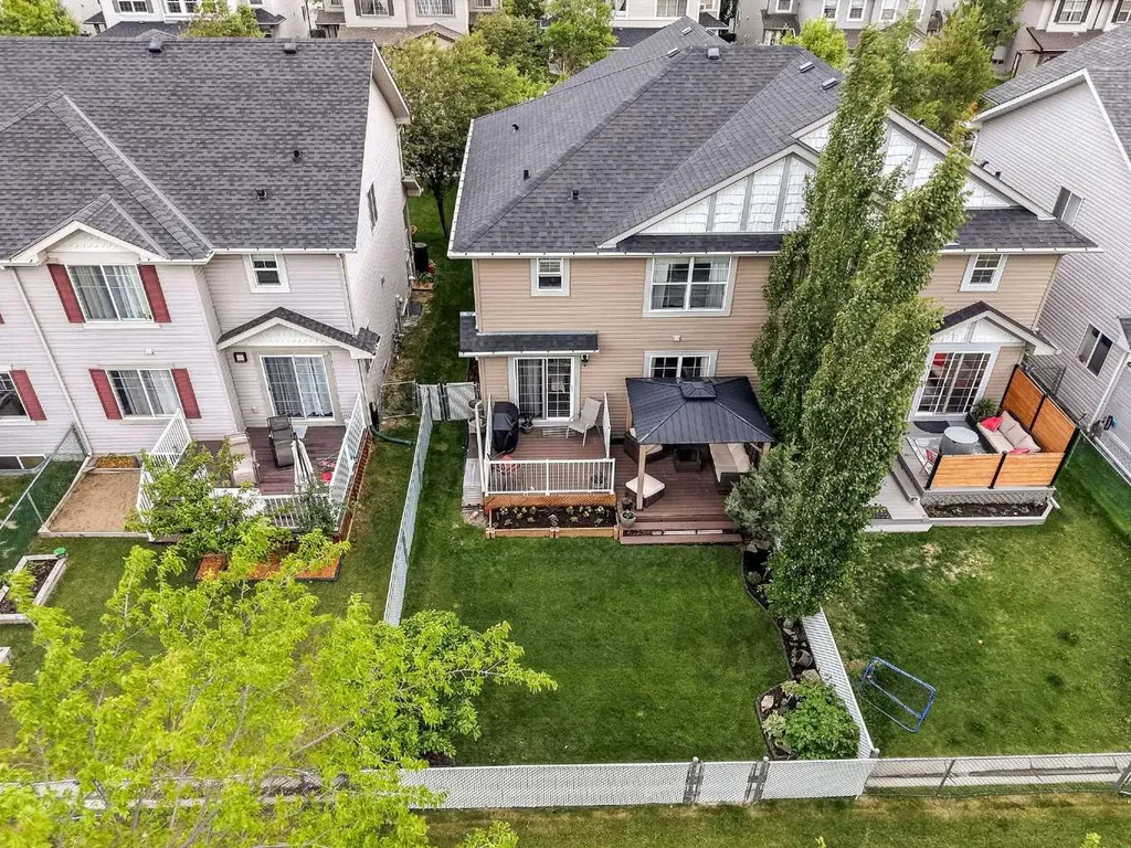 113 Canals Circle SW Airdrie AB T4B 3E8