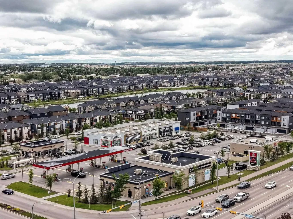 113 Canals Circle SW Airdrie AB T4B 3E8
