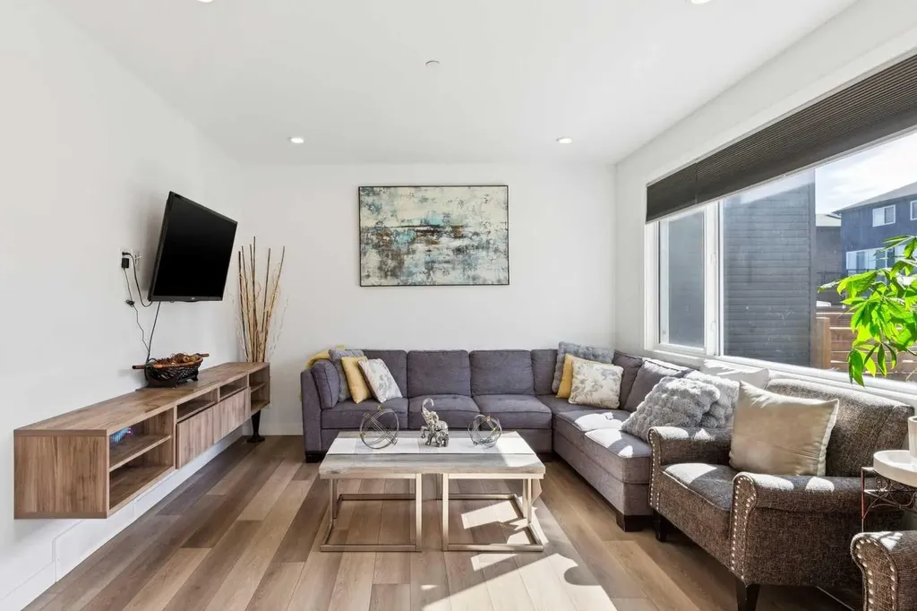 104 Howse Terrace Calgary AB T3P 1K5