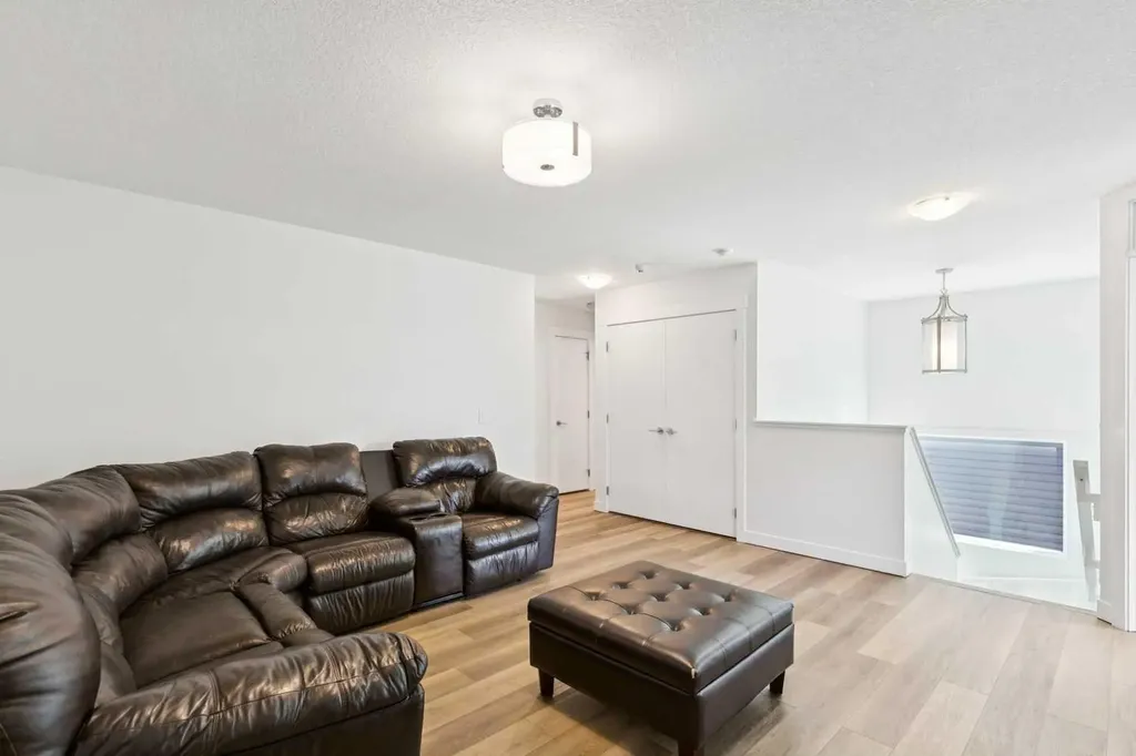 104 Howse Terrace Calgary AB T3P 1K5
