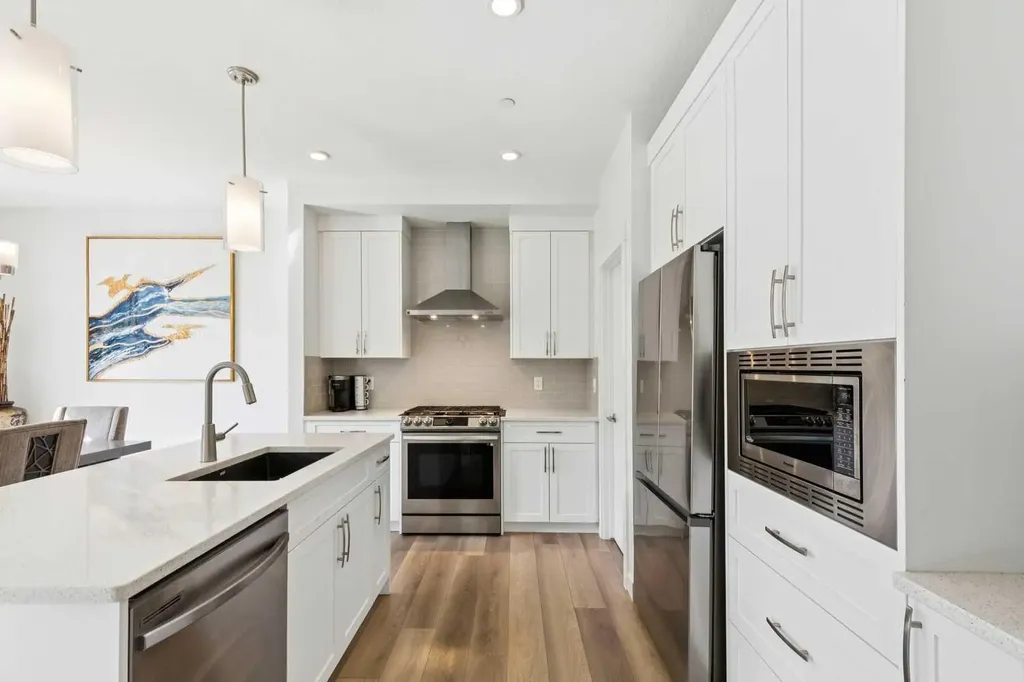 104 Howse Terrace Calgary AB T3P 1K5