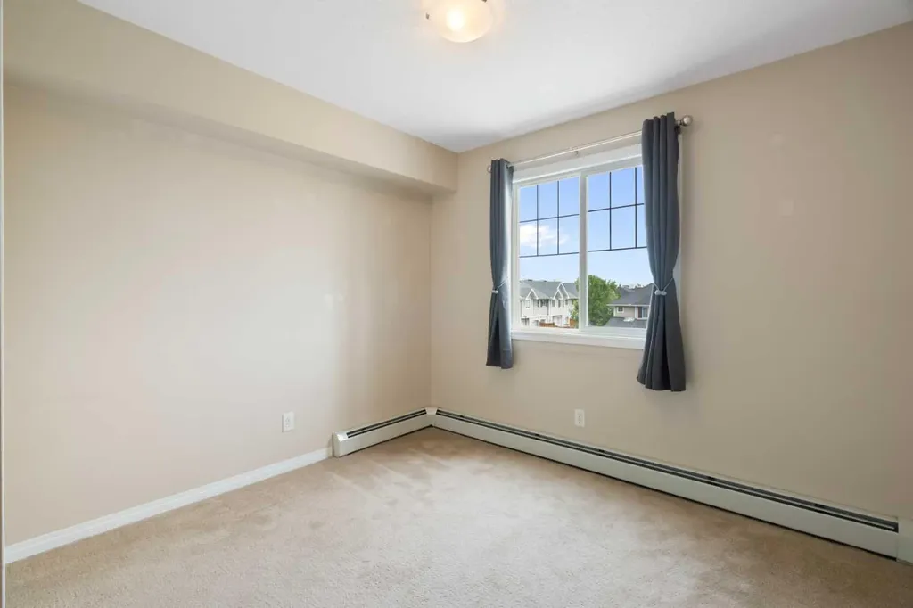 31 Country Village Manor NE Calgary AB T3K0T3