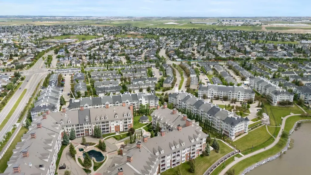 31 Country Village Manor NE Calgary AB T3K0T3