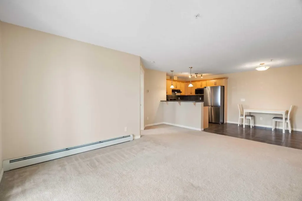 31 Country Village Manor NE Calgary AB T3K0T3