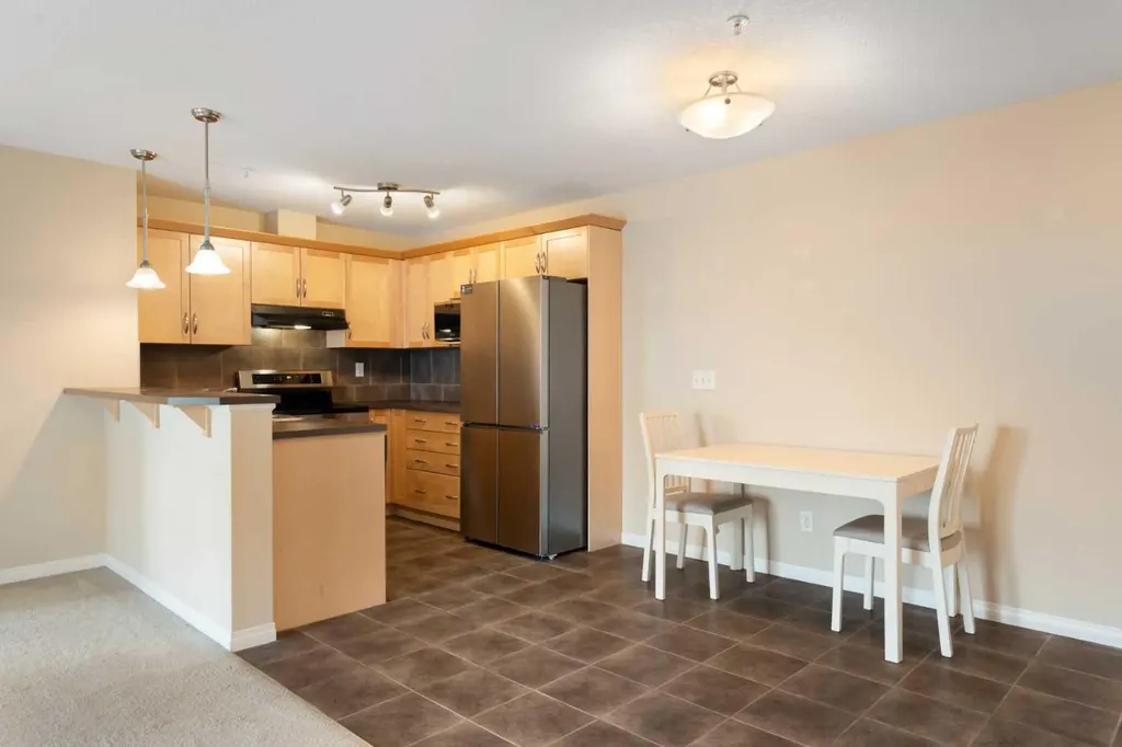 31 Country Village Manor NE Calgary AB T3K0T3