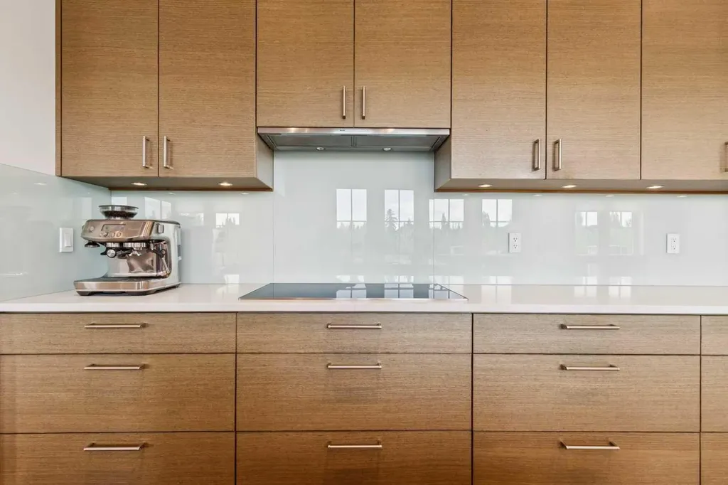 92 Heritage Isle Heritage Pointe AB T1S 4J8