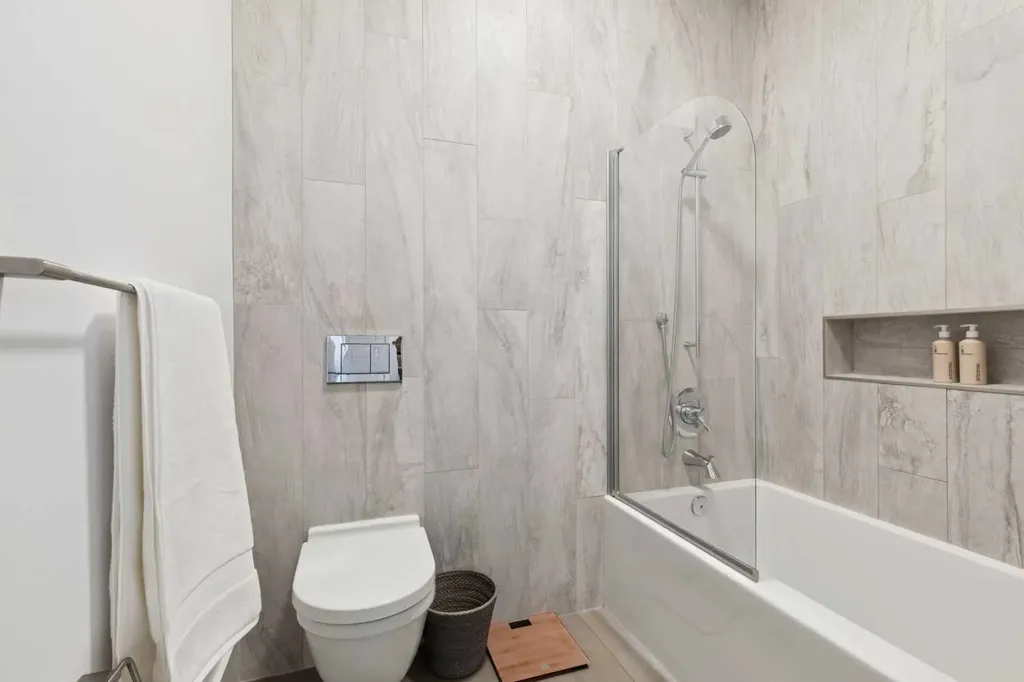 92 Heritage Isle Heritage Pointe AB T1S 4J8