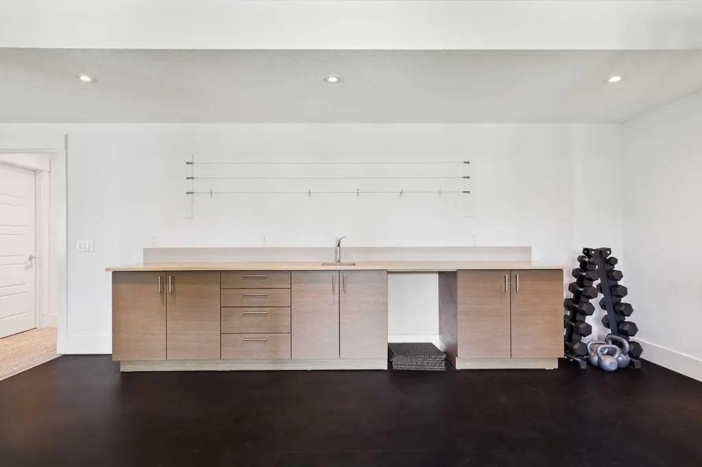 92 Heritage Isle Heritage Pointe AB T1S 4J8