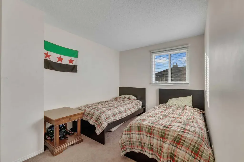 256 Taracove Place Calgary AB T3J 4T4