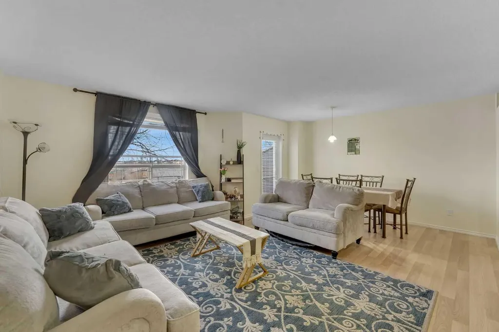 256 Taracove Place Calgary AB T3J 4T4