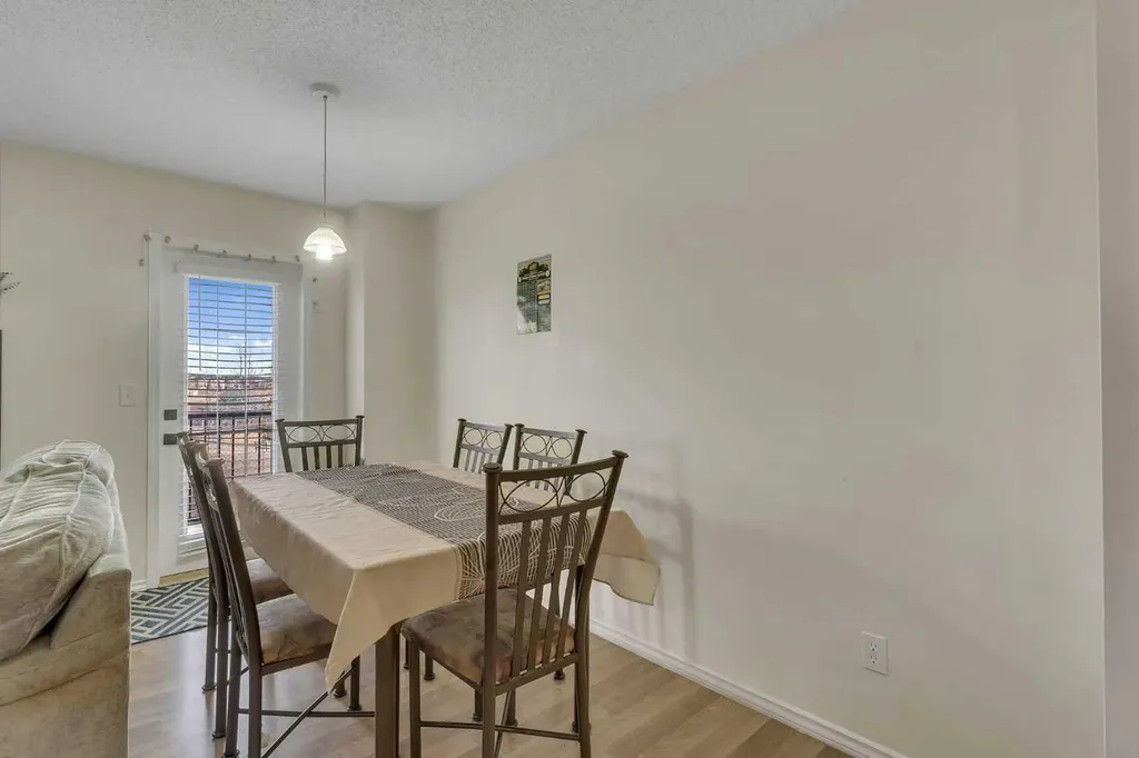 256 Taracove Place Calgary AB T3J 4T4