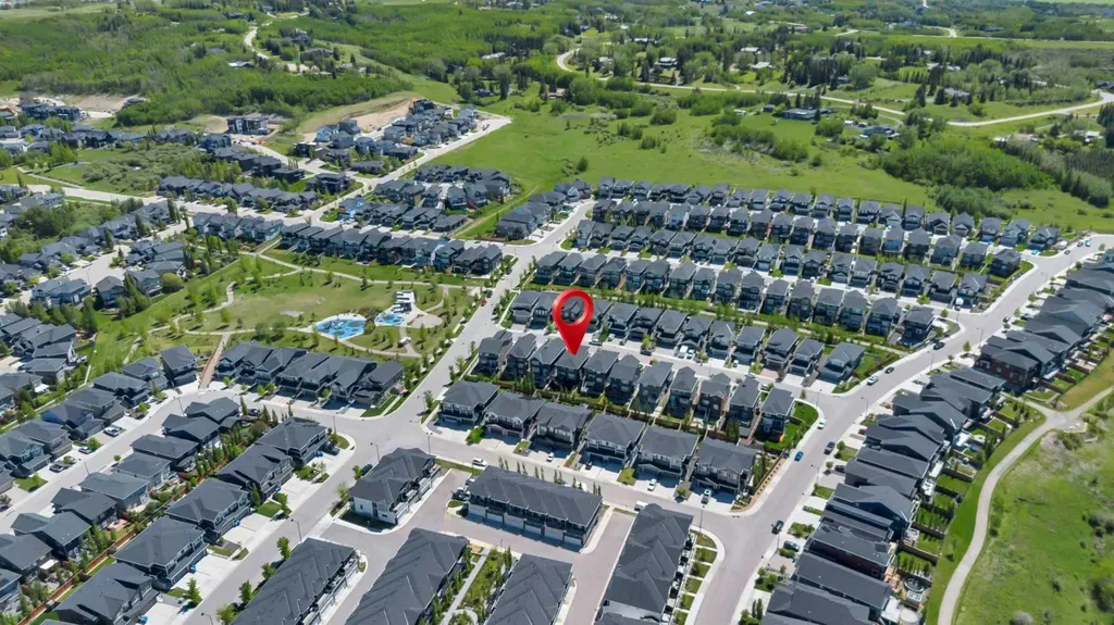 19 Crestbrook Link SW Calgary AB T3B 6H1