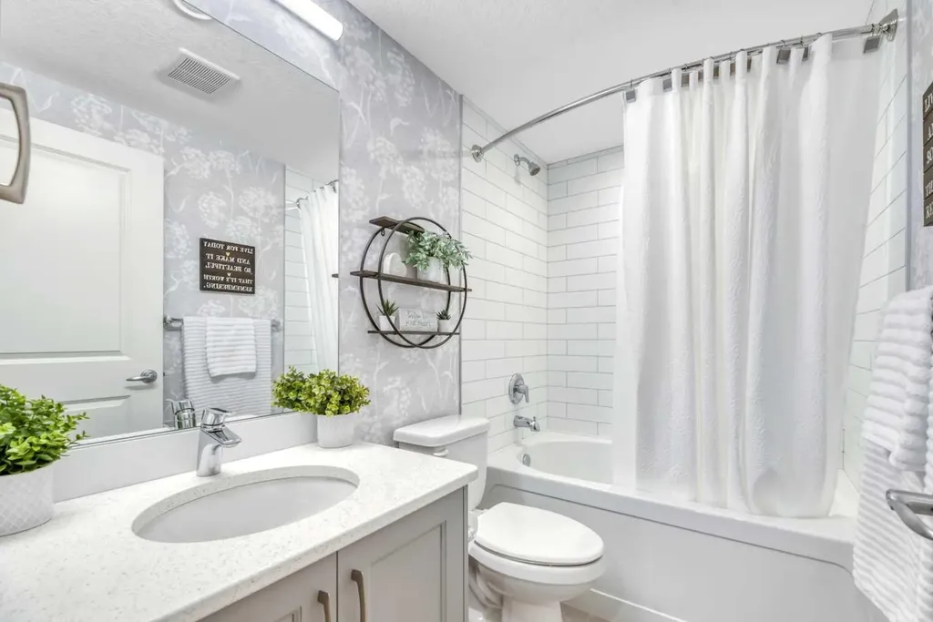 19 Crestbrook Link SW Calgary AB T3B 6H1
