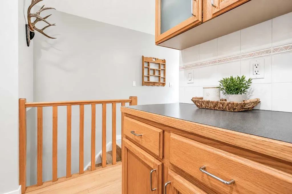 11 Blazier Park Street E Brooks AB T1R 0K6
