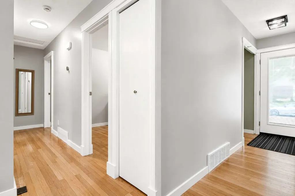11 Blazier Park Street E Brooks AB T1R 0K6
