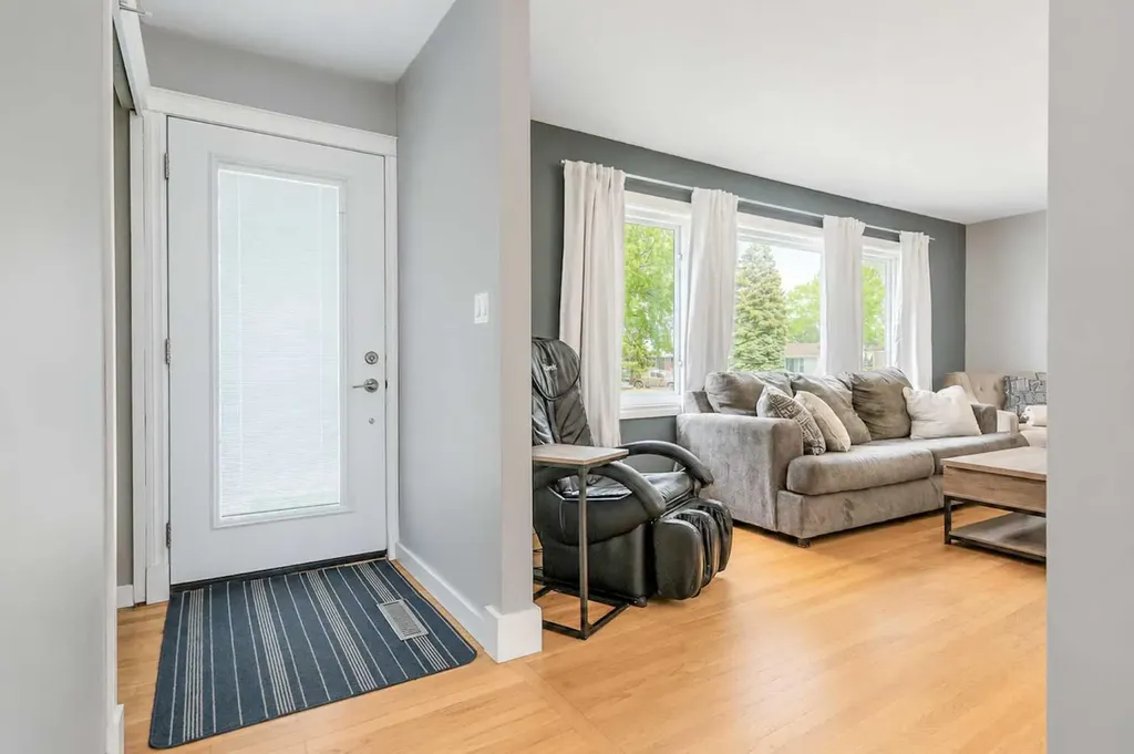11 Blazier Park Street E Brooks AB T1R 0K6
