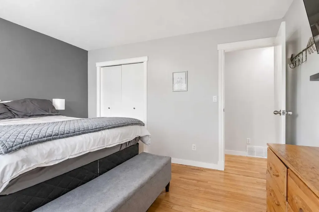 11 Blazier Park Street E Brooks AB T1R 0K6