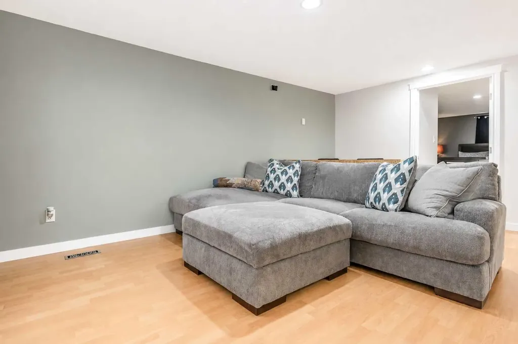 11 Blazier Park Street E Brooks AB T1R 0K6