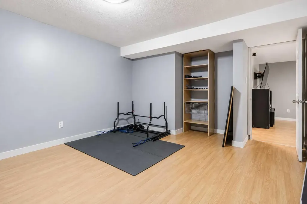 11 Blazier Park Street E Brooks AB T1R 0K6