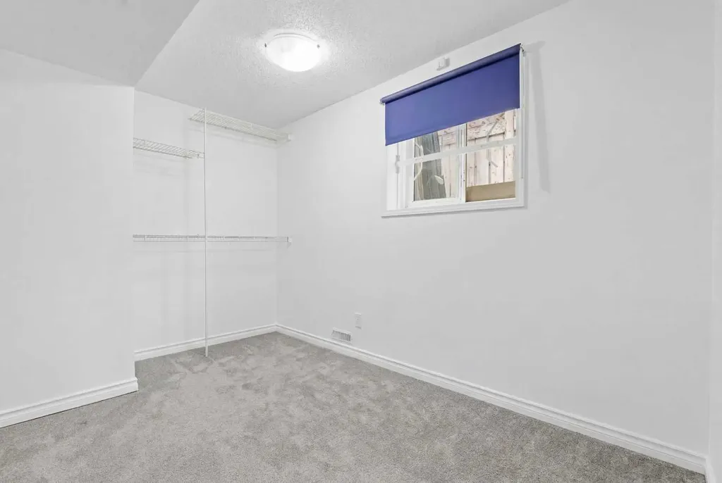 6509 68 Street NE Calgary AB T3J 2M5