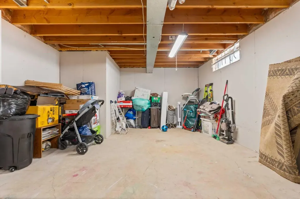 6509 68 Street NE Calgary AB T3J 2M5