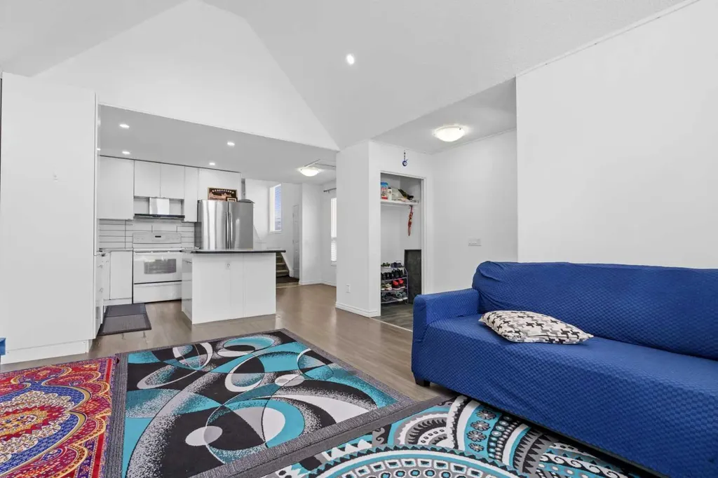 6509 68 Street NE Calgary AB T3J 2M5