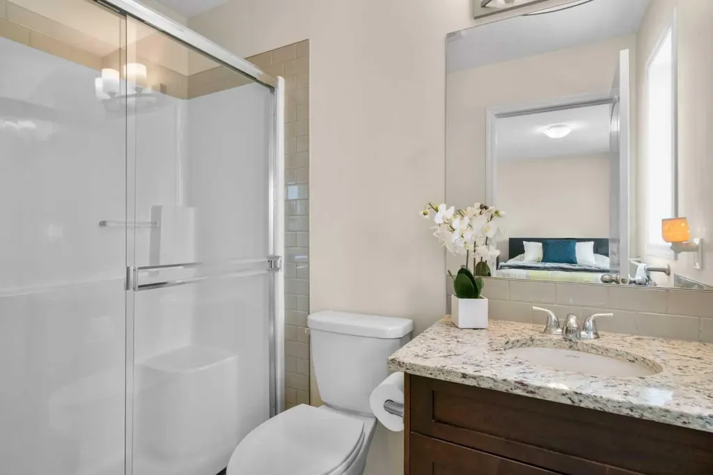81 Legacy Glen Green SE Calgary AB T2X 4G6