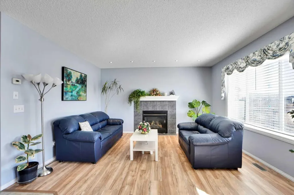 234 Saddlecreek Point NE Calgary AB T3J 4V5