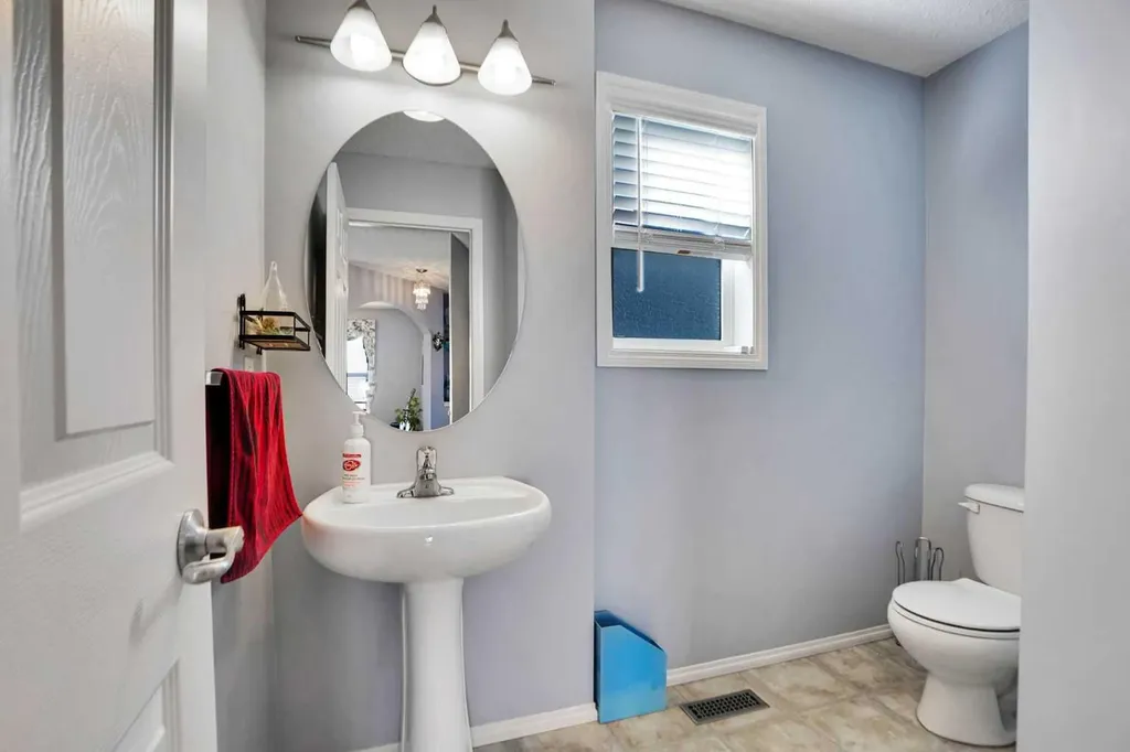 234 Saddlecreek Point NE Calgary AB T3J 4V5