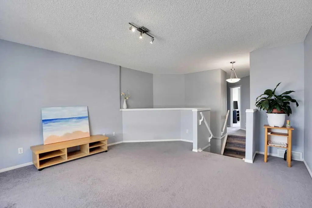 234 Saddlecreek Point NE Calgary AB T3J 4V5