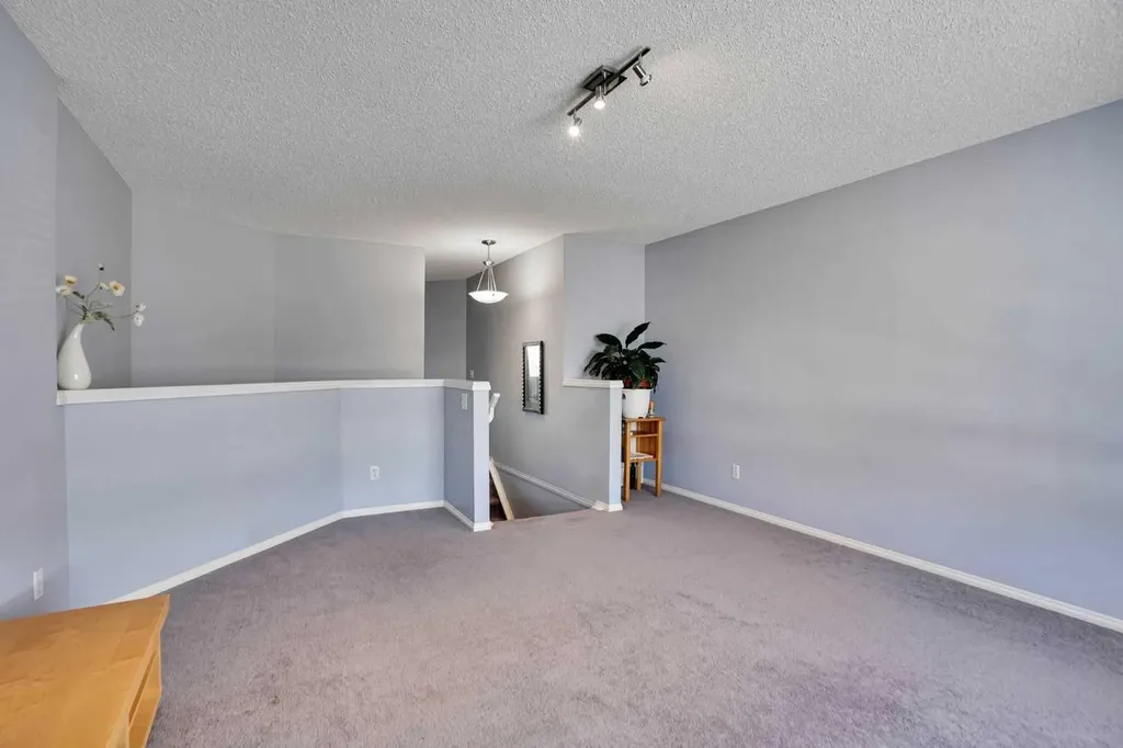 234 Saddlecreek Point NE Calgary AB T3J 4V5