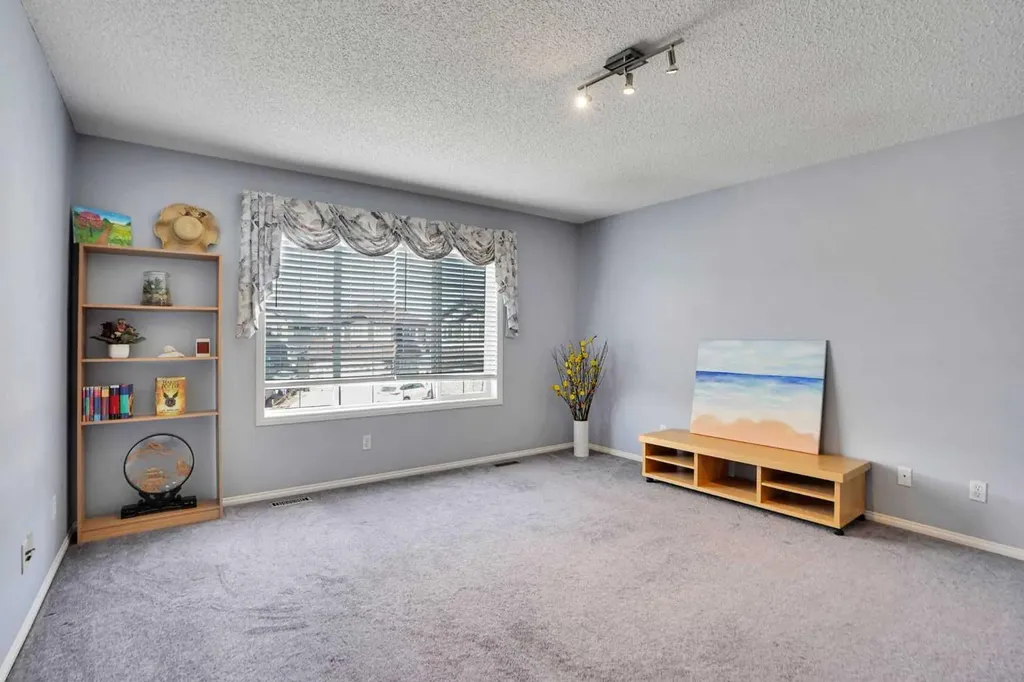 234 Saddlecreek Point NE Calgary AB T3J 4V5