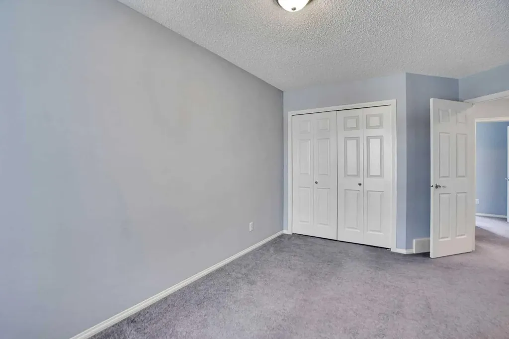234 Saddlecreek Point NE Calgary AB T3J 4V5
