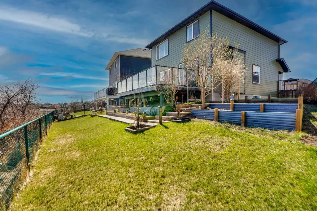 234 Saddlecreek Point NE Calgary AB T3J 4V5