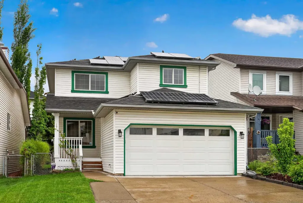 161 Tuscarora Close NW Calgary AB T3L 2E3