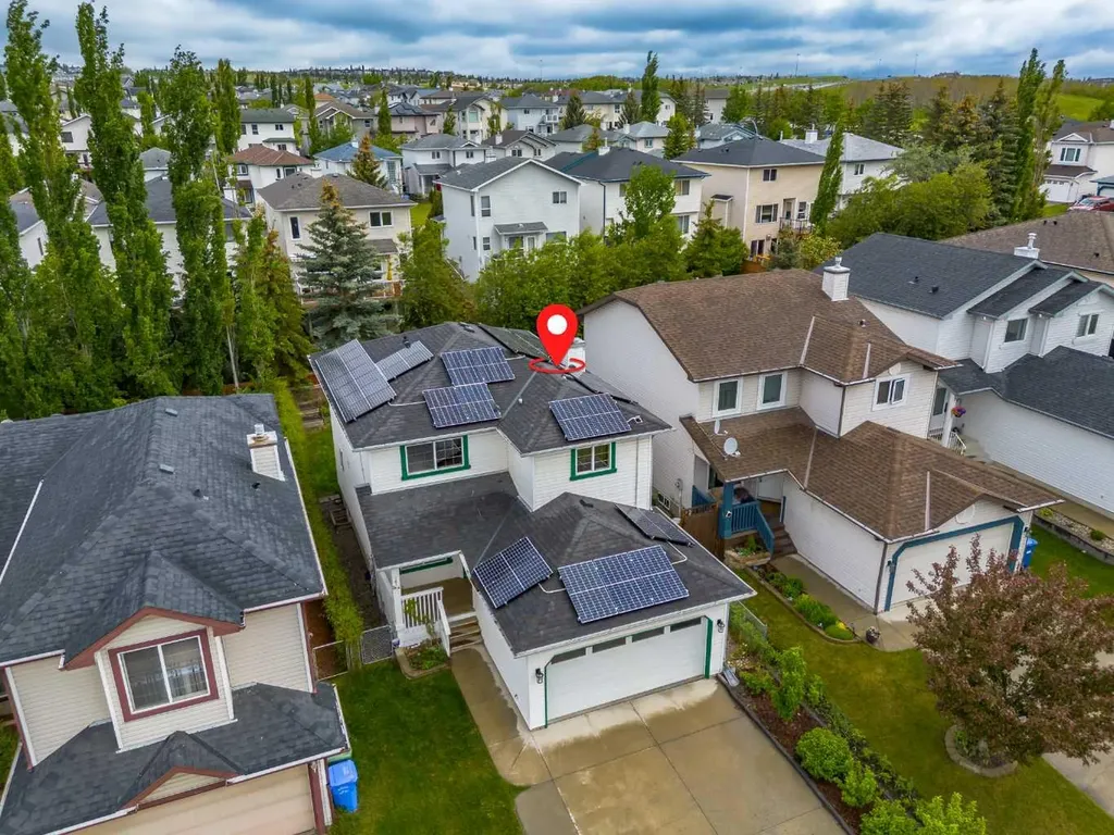 161 Tuscarora Close NW Calgary AB T3L 2E3