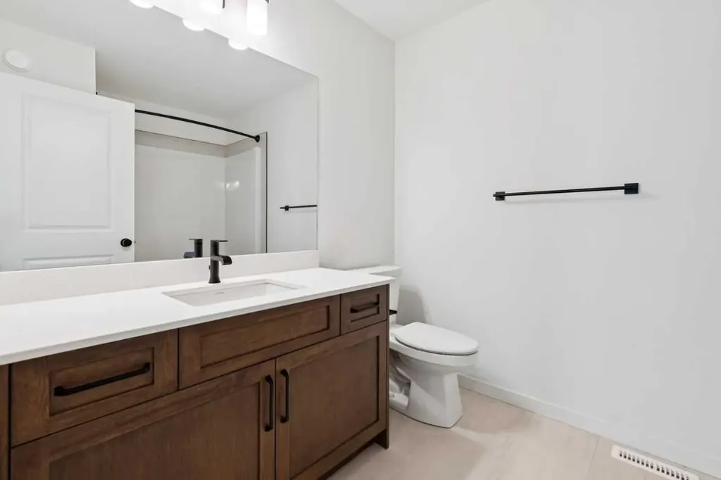 110 Walgrove Bay SE Calgary AB T2X5N9