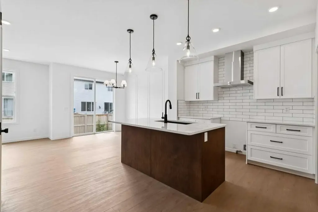 110 Walgrove Bay SE Calgary AB T2X5N9