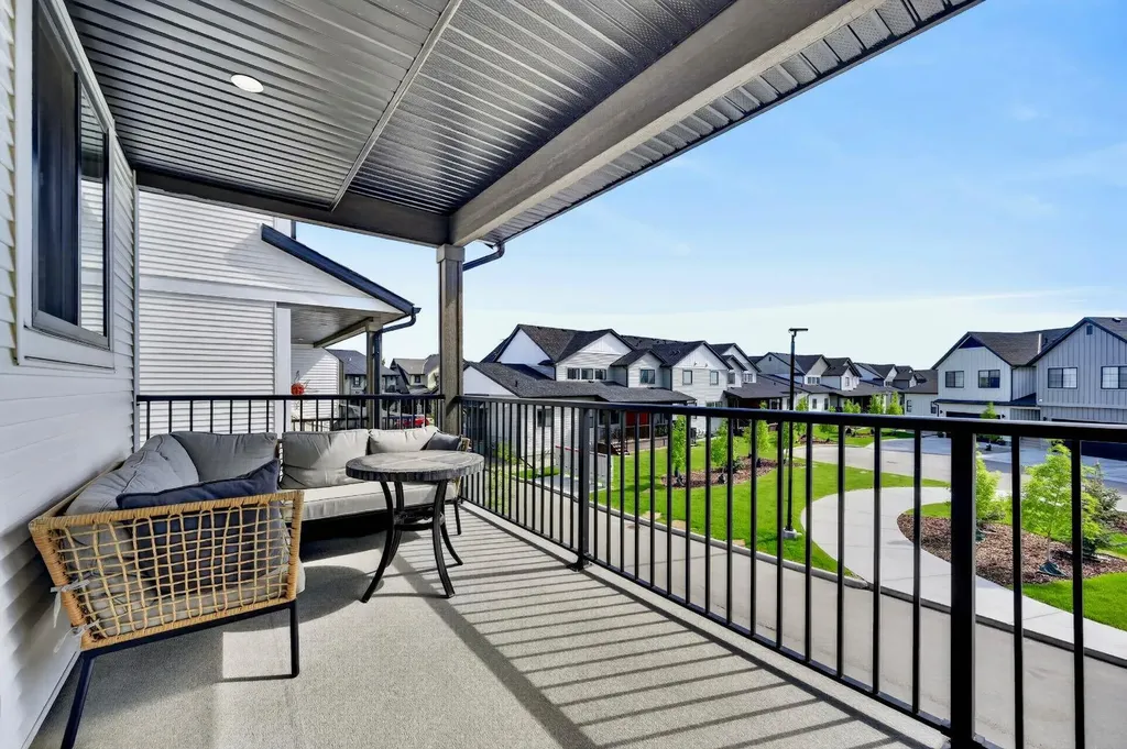 201 Cooperswood Green SW Airdrie AB T4B5R2