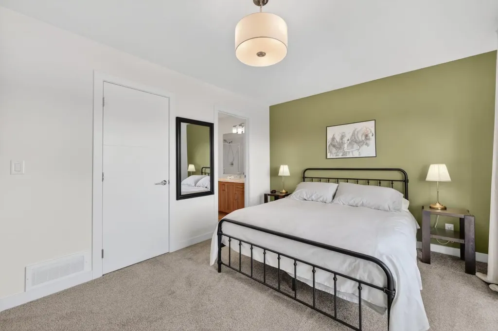 201 Cooperswood Green SW Airdrie AB T4B5R2