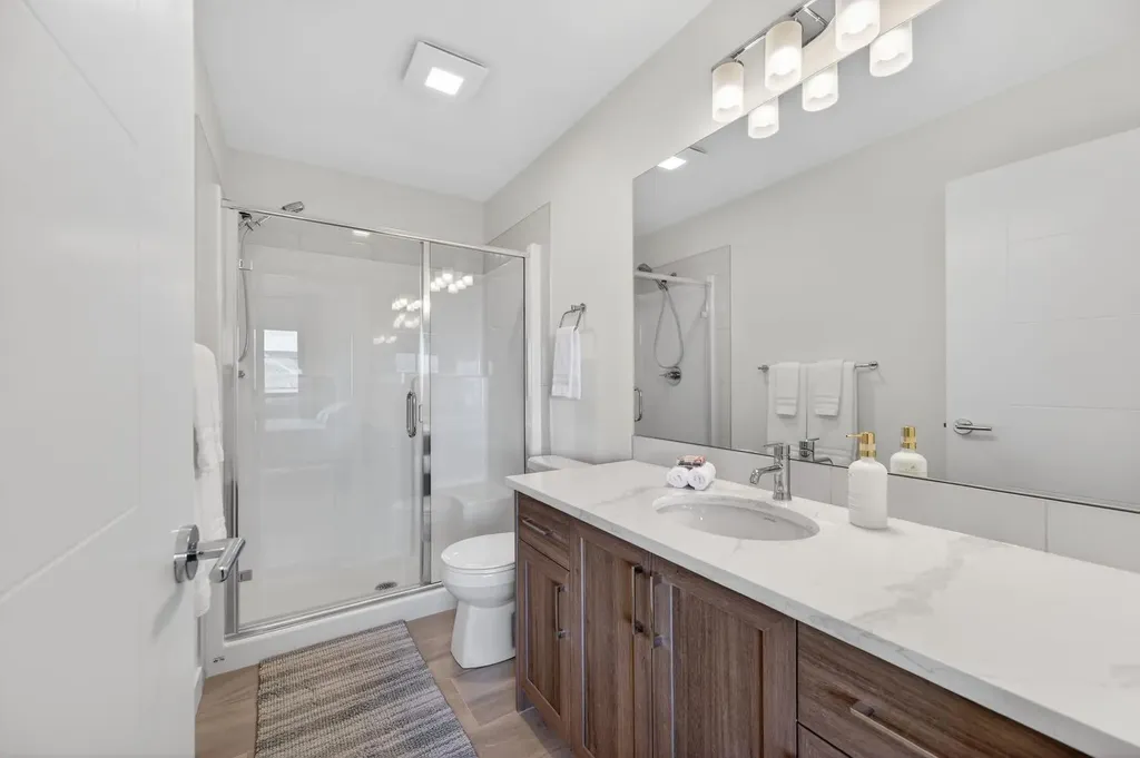 201 Cooperswood Green SW Airdrie AB T4B5R2