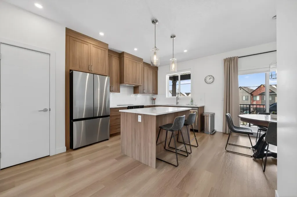201 Cooperswood Green SW Airdrie AB T4B5R2